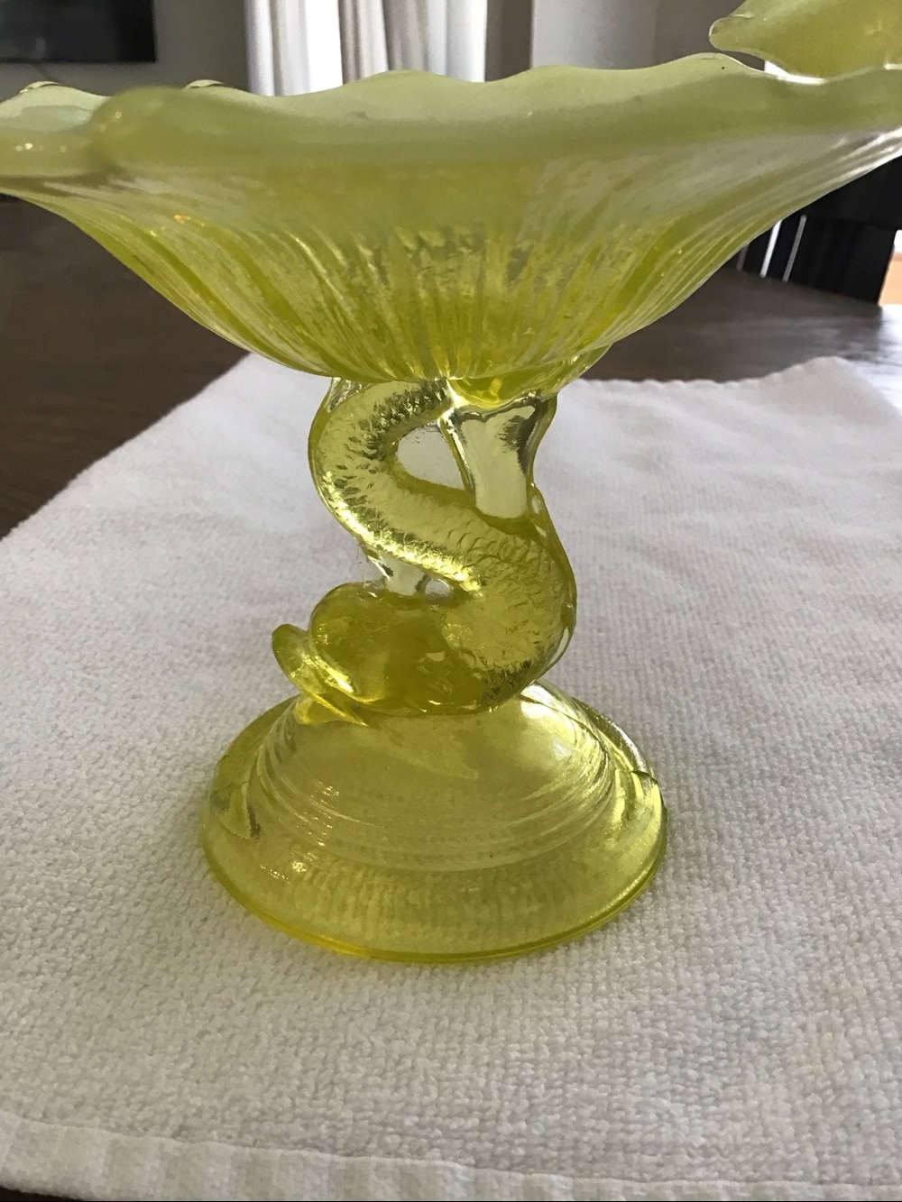 Vintage Vaseline uranium glass dolphin/fish stem compote - Picture 2 of 11